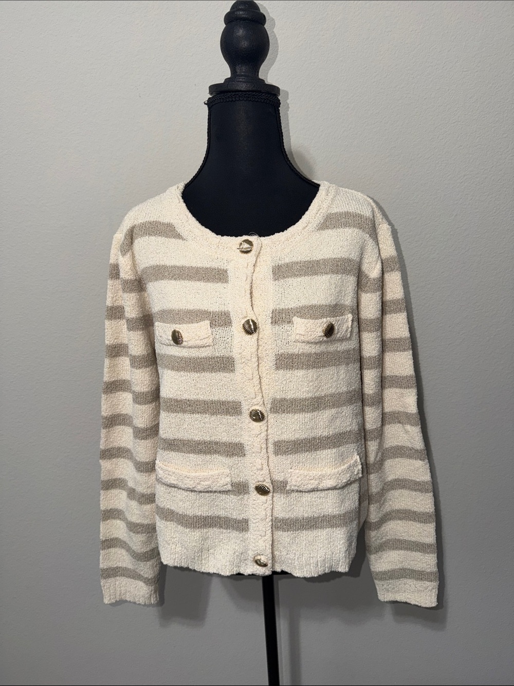NWT Hem & Thread light weight sweater WI1